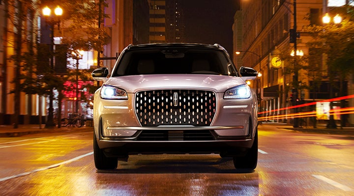 The striking grille of a 2024 Lincoln Corsair® SUV is shown. | Caruso Lincoln in Long Beach CA