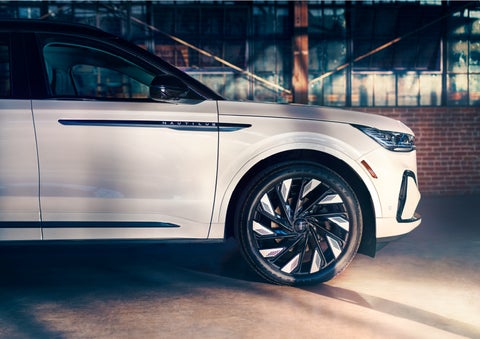 The wheels of the available Jet Appearance Package are highlighted. | Caruso Lincoln in Long Beach CA