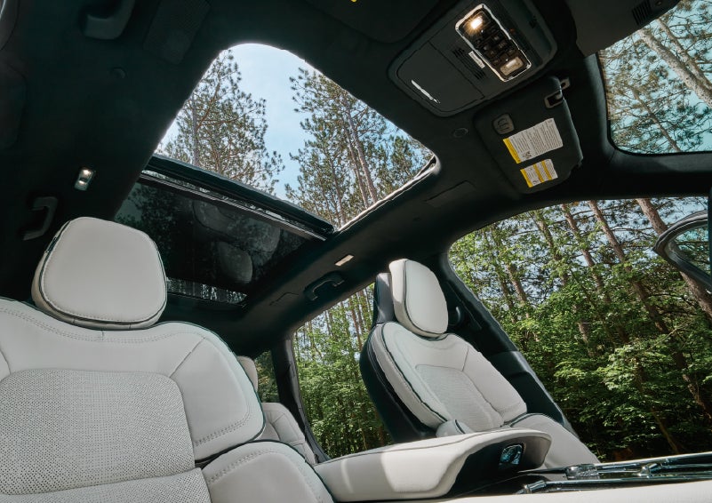 The front seats of a 2027 Lincoln Aviator® Black Label™ SUV | Caruso Lincoln in Long Beach CA