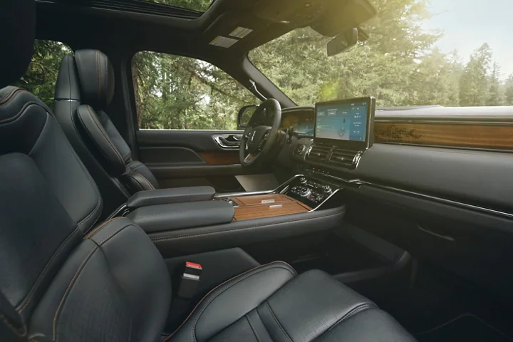 2022 Lincoln Navigator Interior: Caruso Lincoln in Long Beach CA